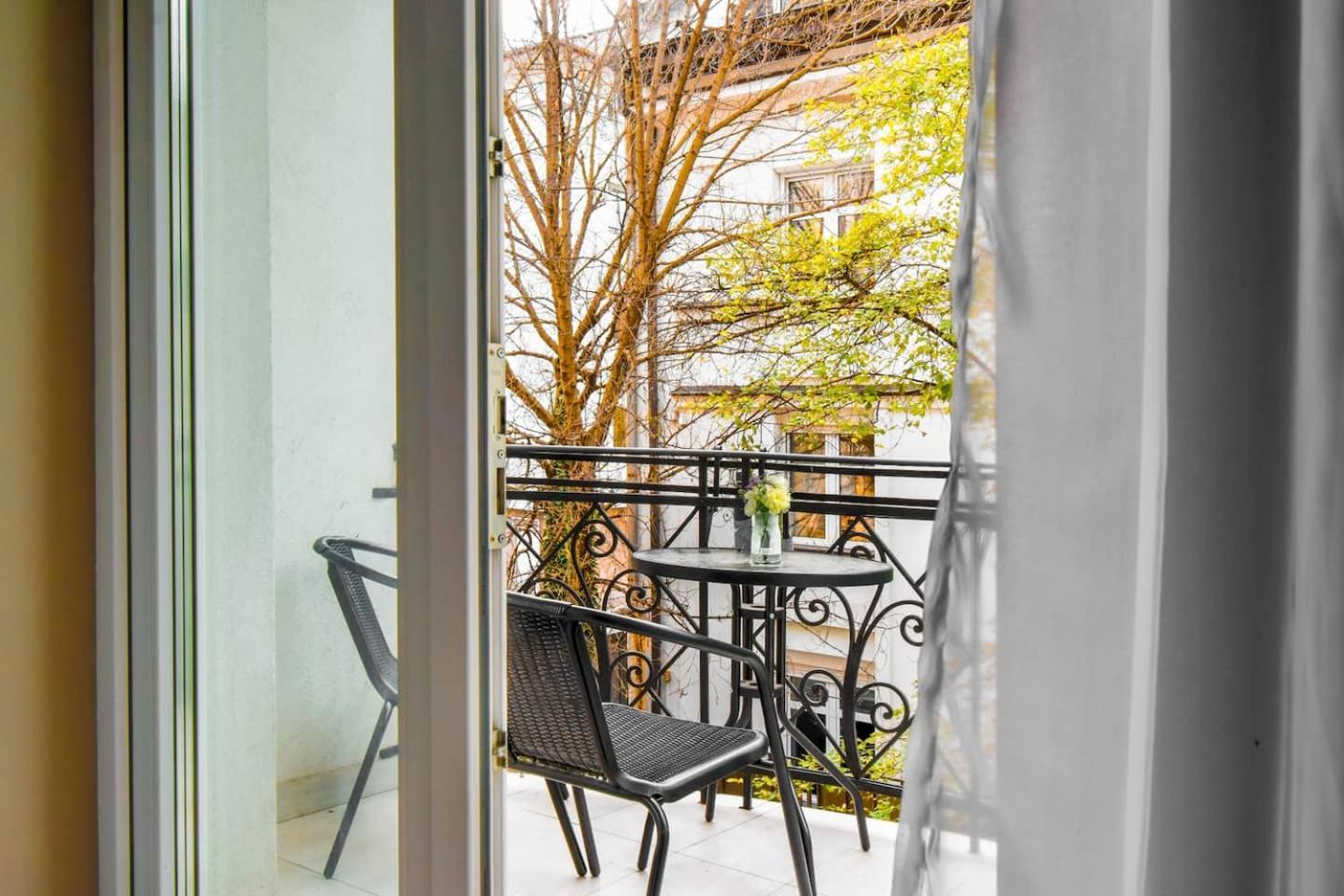 Апартаменты 2Bdr Luxury On Prime Location София Экстерьер фото