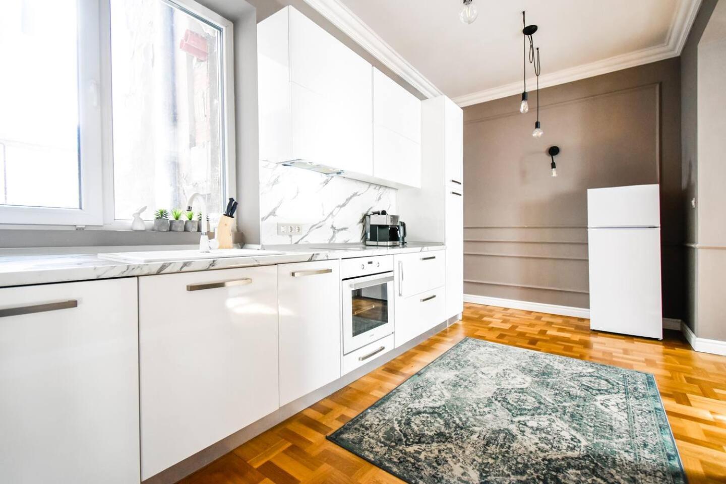 Апартаменты 2Bdr Luxury On Prime Location София Экстерьер фото